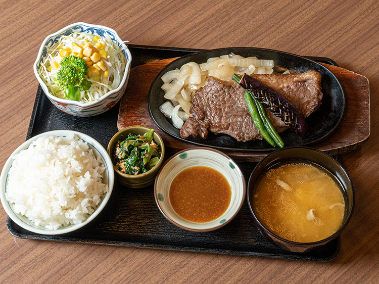 オーストラリア牛（グラスフェッド牛使用）ステーキ定食